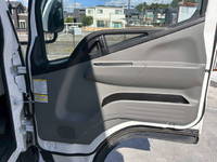 三菱ふそうキャンターアルミバン小型（2t・3t）[写真14]