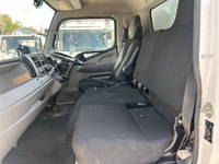 三菱ふそうキャンターアルミバン小型（2t・3t）[写真40]