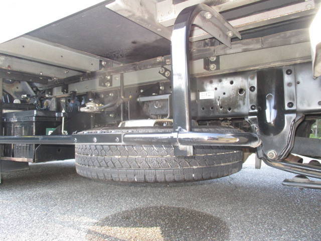 いすゞエルフ冷凍車（冷蔵車）小型（2t・3t）[写真10]