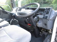 いすゞエルフ冷凍車（冷蔵車）小型（2t・3t）[写真15]