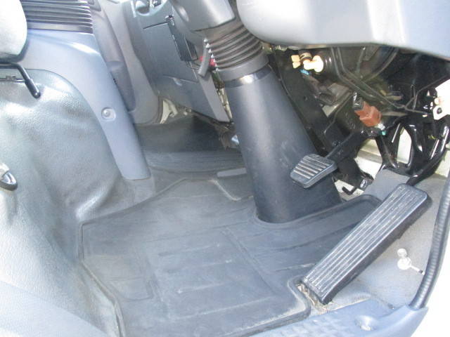 いすゞエルフ冷凍車（冷蔵車）小型（2t・3t）[写真16]