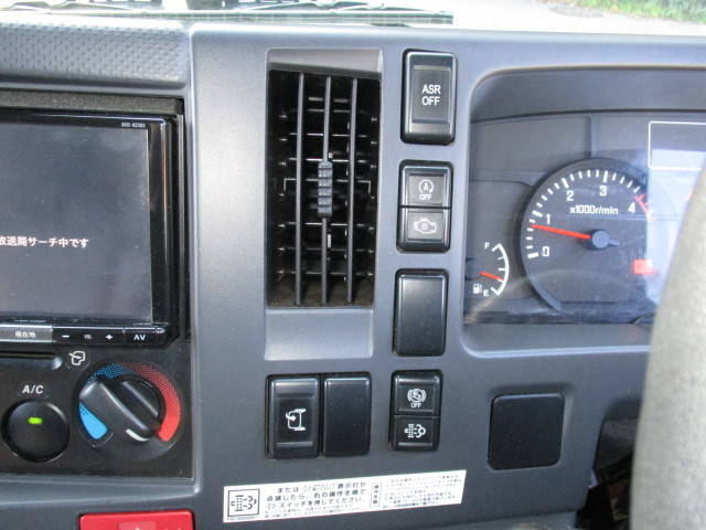 いすゞエルフ冷凍車（冷蔵車）小型（2t・3t）[写真19]