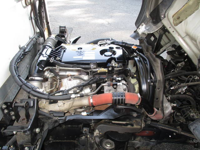 いすゞエルフ冷凍車（冷蔵車）小型（2t・3t）[写真28]