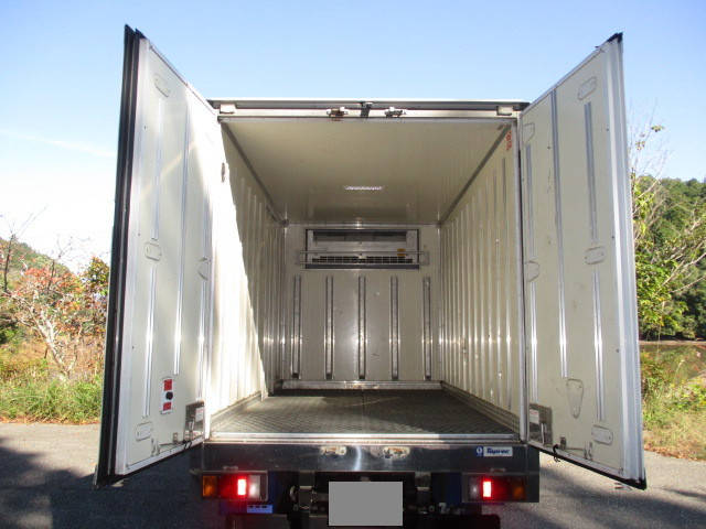 いすゞエルフ冷凍車（冷蔵車）小型（2t・3t）[写真06]