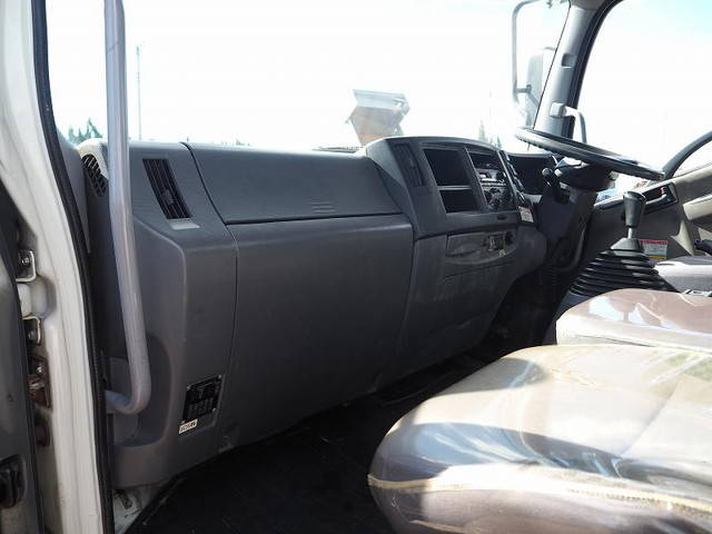 いすゞフォワードクレーン3段中型（4t）[写真34]