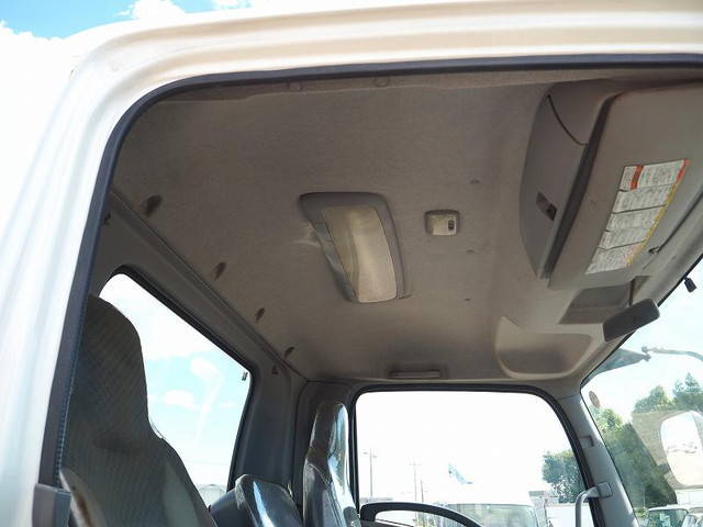 いすゞフォワードクレーン3段中型（4t）[写真36]