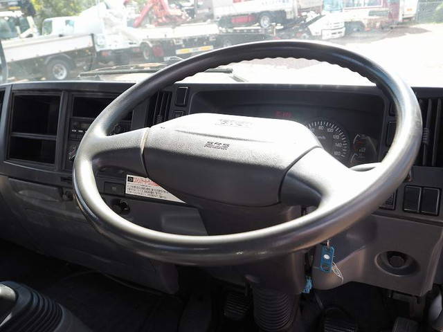 いすゞフォワードクレーン3段中型（4t）[写真37]