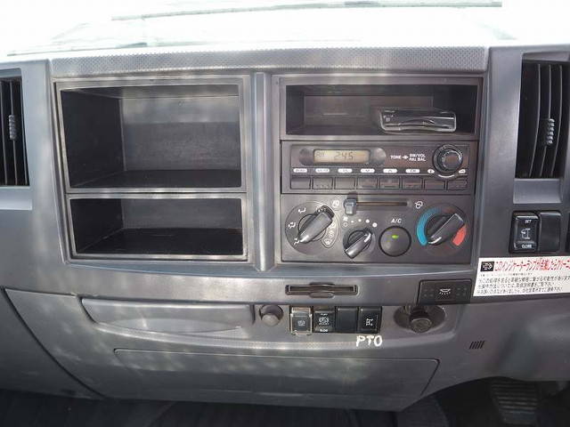 いすゞフォワードクレーン3段中型（4t）[写真38]