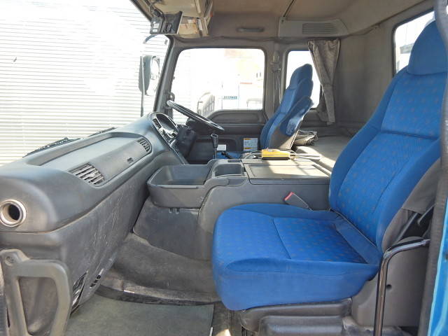 いすゞギガコンテナ専用車大型（10t）[写真19]