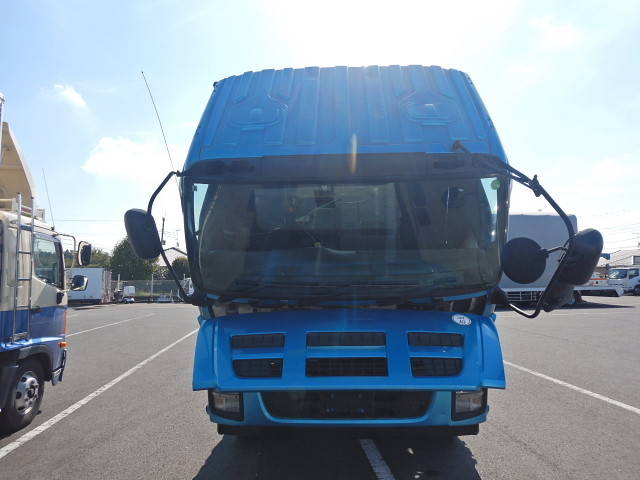 いすゞギガコンテナ専用車大型（10t）[写真24]