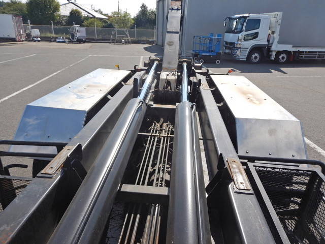 いすゞギガコンテナ専用車大型（10t）[写真27]