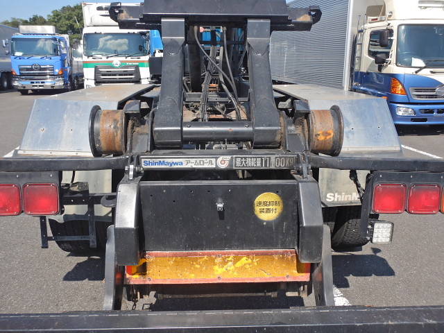 いすゞギガコンテナ専用車大型（10t）[写真31]