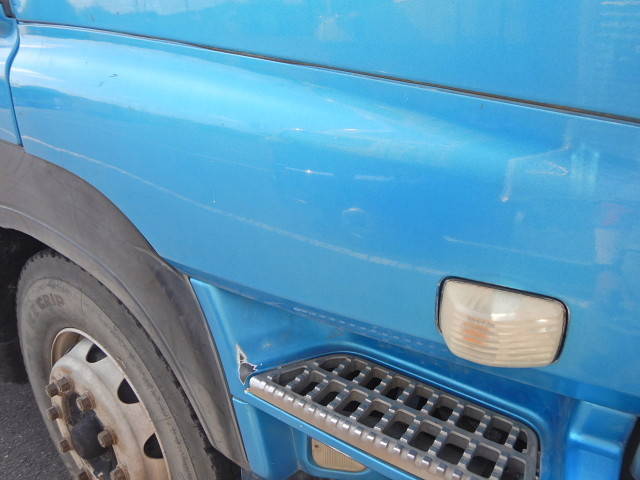 いすゞギガコンテナ専用車大型（10t）[写真37]