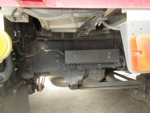 三菱ふそうスーパーグレートアルミウイング大型（10t）[写真13]