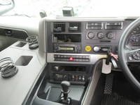 三菱ふそうスーパーグレートアルミウイング大型（10t）[写真24]