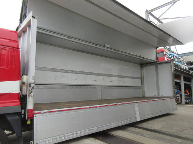 三菱ふそうスーパーグレートアルミウイング大型（10t）[写真07]