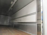 三菱ふそうスーパーグレートアルミウイング大型（10t）[写真10]