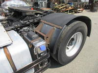 UDトラックスクオントレーラーヘッド（トラクターヘッド）大型（10t）[写真13]