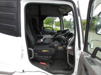 UDトラックスクオントレーラーヘッド（トラクターヘッド）大型（10t）[写真19]