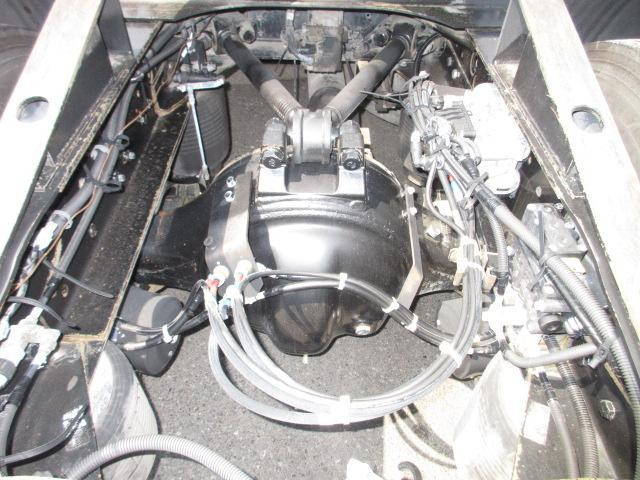 UDトラックスクオントレーラーヘッド（トラクターヘッド）大型（10t）[写真06]