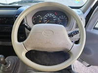 トヨタトヨエース平ボディ小型（2t・3t）[写真05]