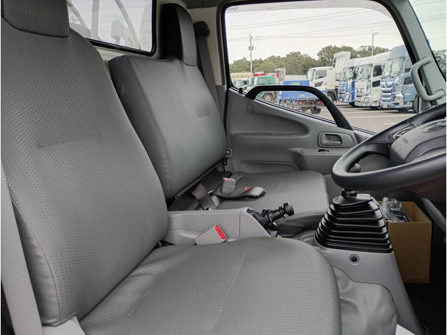 トヨタその他の車種タンク車（タンクローリー）小型（2t・3t）[写真19]