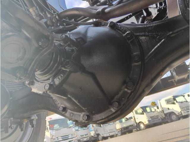 三菱ふそうファイターコンテナ専用車中型（4t）[写真17]