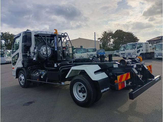 三菱ふそうファイターコンテナ専用車中型（4t）[写真04]