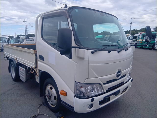 日野デュトロ平ボディ2019年(令和元年)2KG-XZC675M