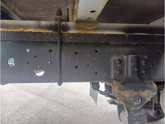 日野デュトロ平ボディ小型（2t・3t）[写真14]