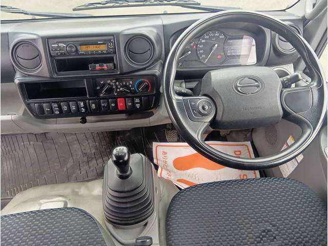 日野デュトロ平ボディ小型（2t・3t）[写真21]