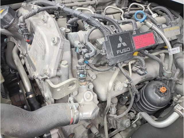 三菱ふそうキャンターダブルキャブ（Wキャブ）小型（2t・3t）[写真13]