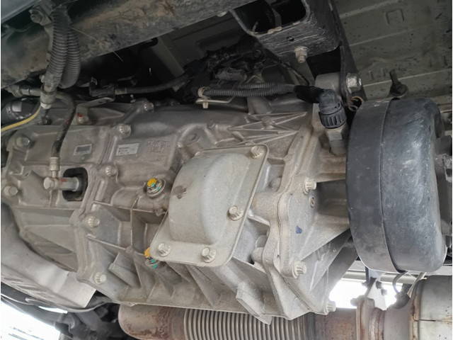 三菱ふそうキャンターダブルキャブ（Wキャブ）小型（2t・3t）[写真18]