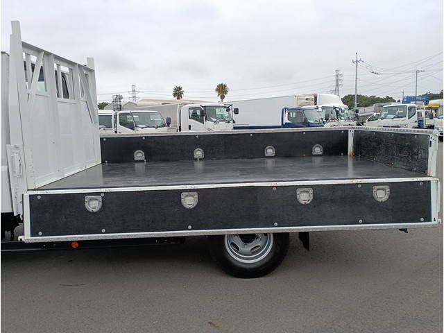 三菱ふそうキャンターダブルキャブ（Wキャブ）小型（2t・3t）[写真07]