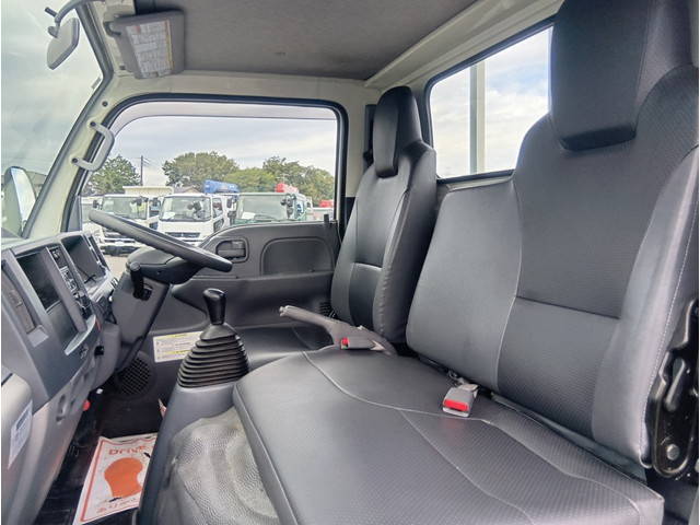 いすゞエルフ平ボディ小型（2t・3t）[写真21]