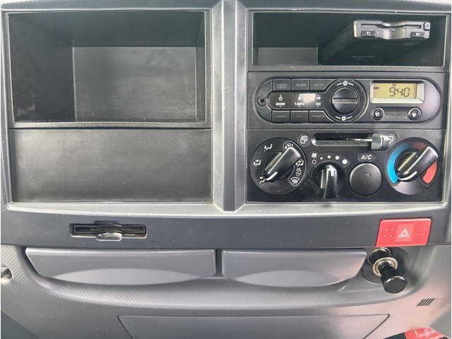 いすゞエルフ平ボディ小型（2t・3t）[写真24]