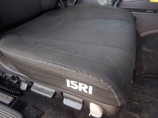 いすゞギガアルミウイング大型（10t）[写真29]