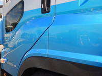 いすゞギガアルミウイング大型（10t）[写真35]