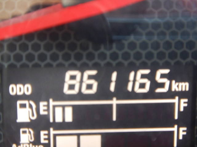 いすゞギガアルミウイング大型（10t）[写真40]