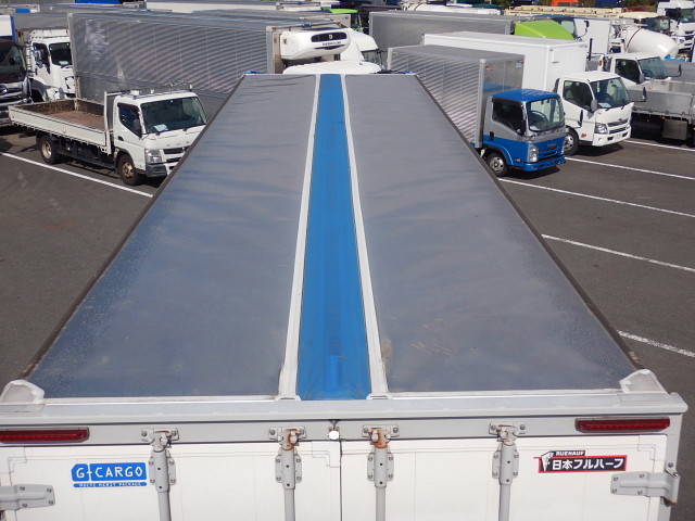 いすゞギガアルミウイング大型（10t）[写真07]