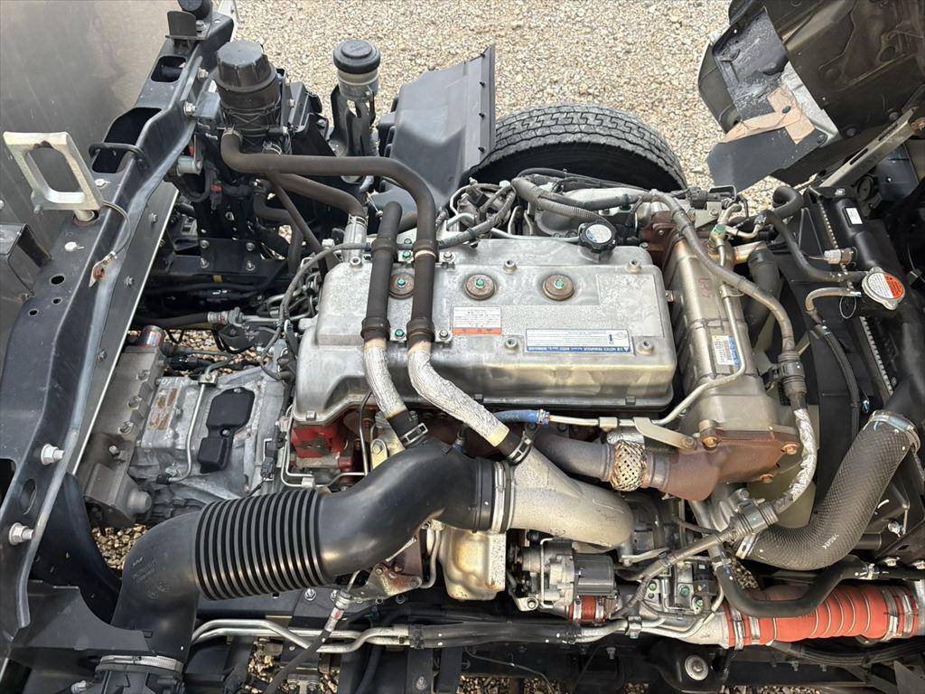 日野レンジャーアルミバン中型（4t）[写真18]