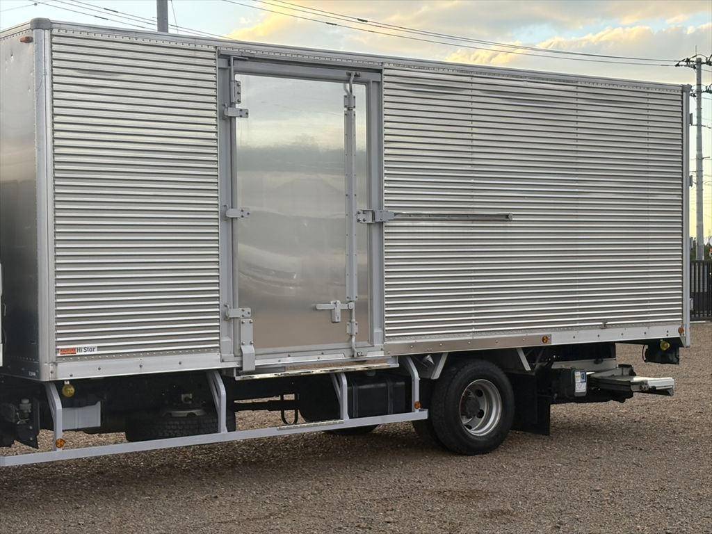 日野レンジャーアルミバン中型（4t）[写真06]