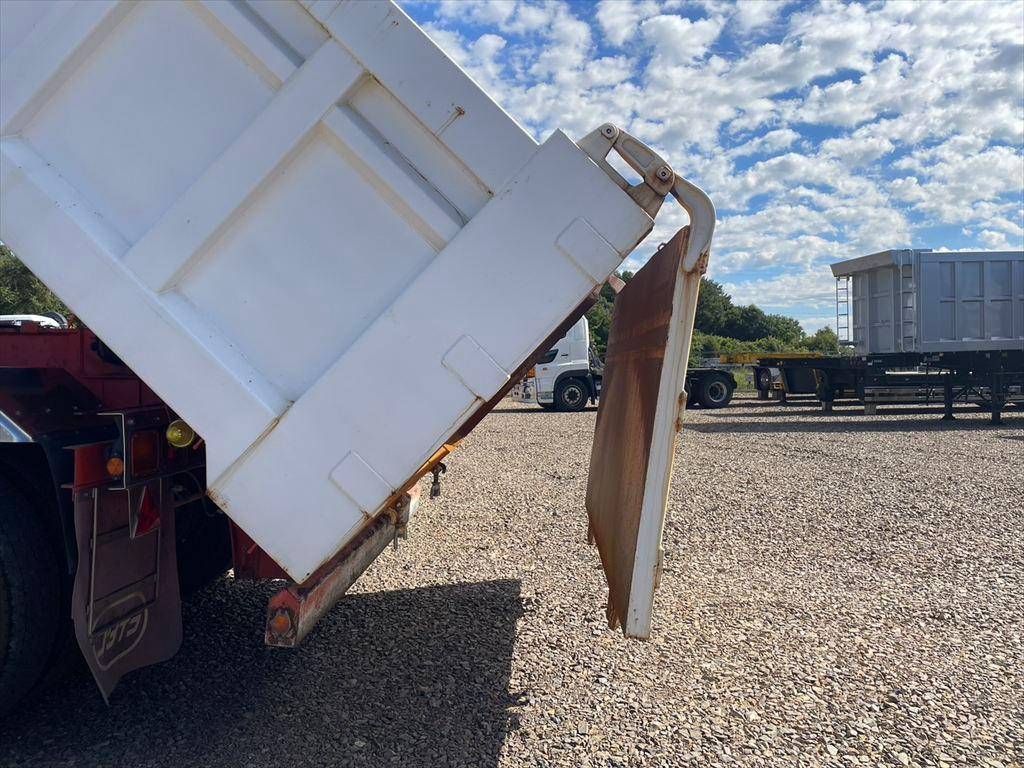 その他のメーカーその他の車種土砂ダンプトレーラー大型（10t）[写真12]