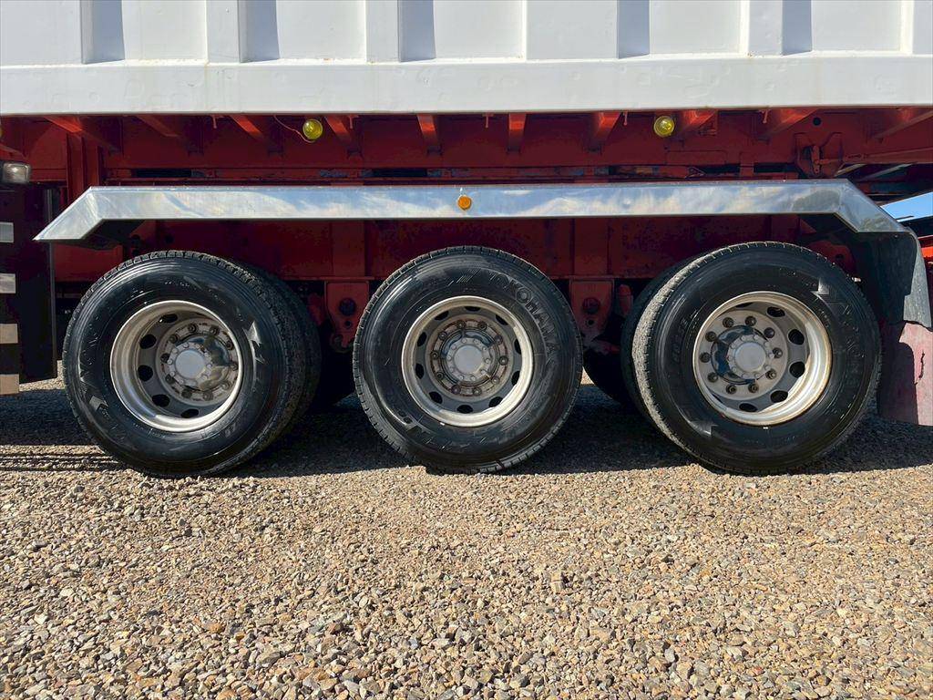 その他のメーカーその他の車種土砂ダンプトレーラー大型（10t）[写真23]