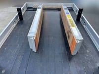 三菱ふそうファイターセルフクレーン4段増トン（6t・8t）[写真11]