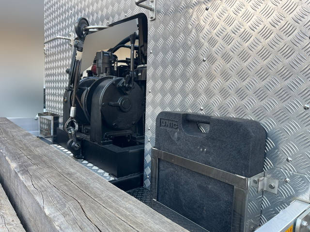 三菱ふそうファイターセルフクレーン4段増トン（6t・8t）[写真13]