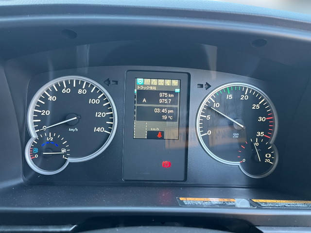 三菱ふそうファイターセルフクレーン4段増トン（6t・8t）[写真36]