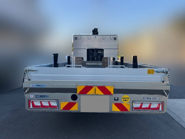 三菱ふそうファイターセルフクレーン4段増トン（6t・8t）[写真08]