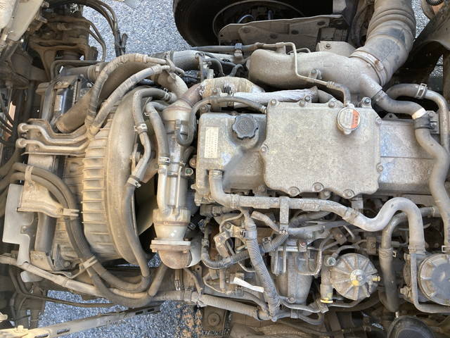 日野レンジャーコンクリートポンプ車増トン（6t・8t）[写真30]