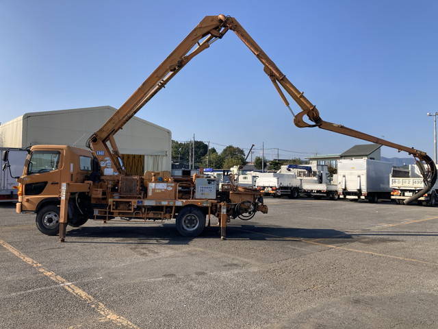 日野レンジャーコンクリートポンプ車増トン（6t・8t）[写真06]